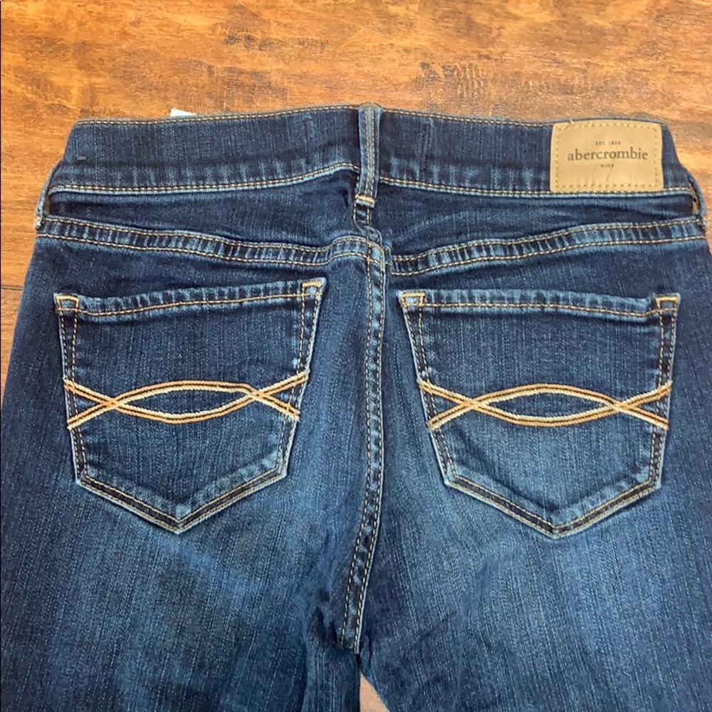 Jeans - Picture 3 of 3